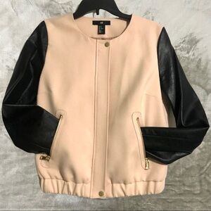 H&M Nude Pink Bomber Jacket Faux Leather Black Sleeves Gold Hardware Size 10